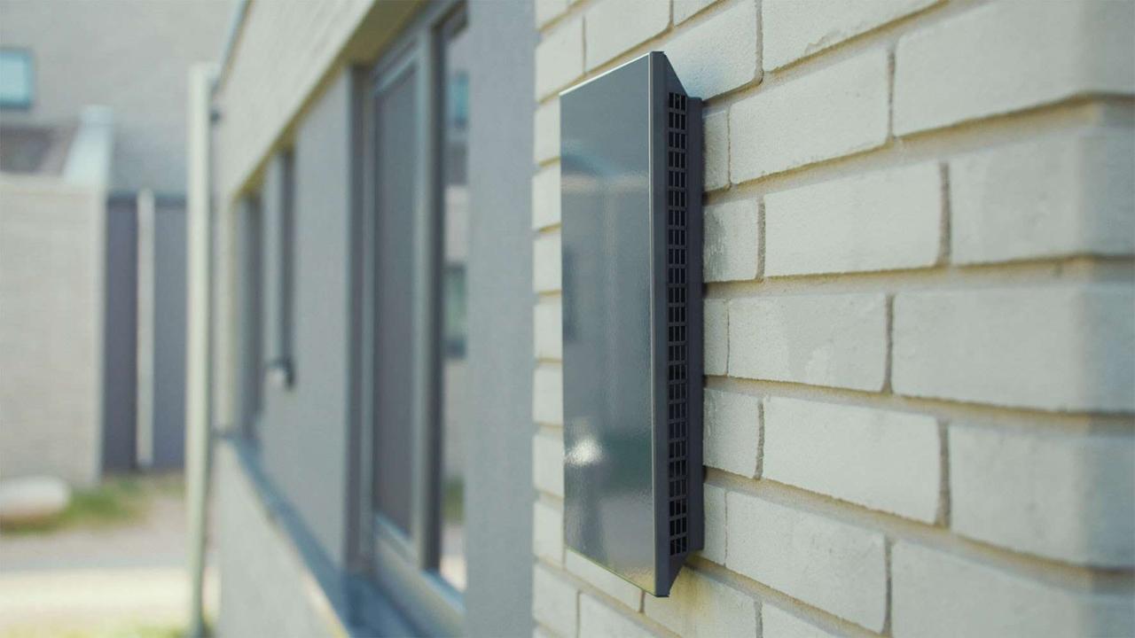 AirUnit Beispiel an Hausaußenwand.